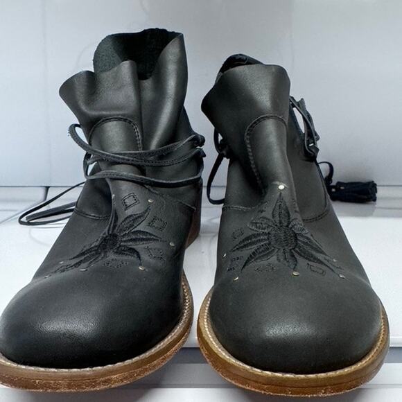 Anthropologie "MUSSE & CLOUD" KYLE Leather Boots, Size 10, Black - Picture 2 of 12